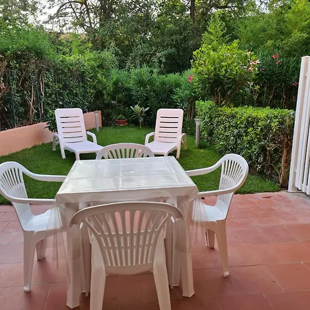 Emanuela Appartaments *