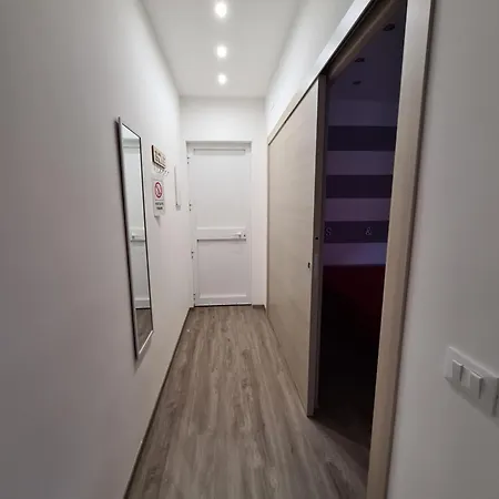 Emanuela Appartaments Apartamento