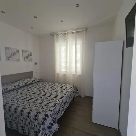 Emanuela Appartaments *